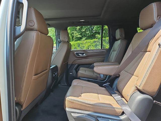 2023 Chevrolet Suburban Vehicle Photo in TREVOSE, PA 19053-4984