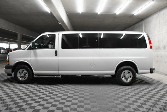 2019 Chevrolet Express Passenger Vehicle Photo in EVERETT, WA 98203-5662