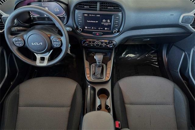 2023 Kia Soul Vehicle Photo in ELK GROVE, CA 95757-8703