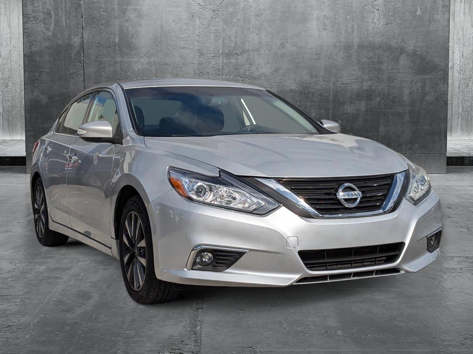 2017 Nissan Altima Vehicle Photo in Miami, FL 33015