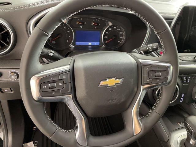 2025 Chevrolet Blazer Vehicle Photo in PHOENIX, AZ 85014-3381
