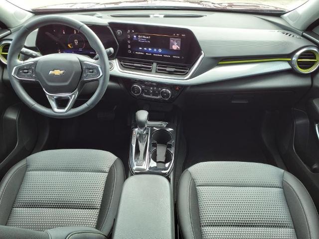 2025 Chevrolet Trax Vehicle Photo in ROSENBERG, TX 77471-5675