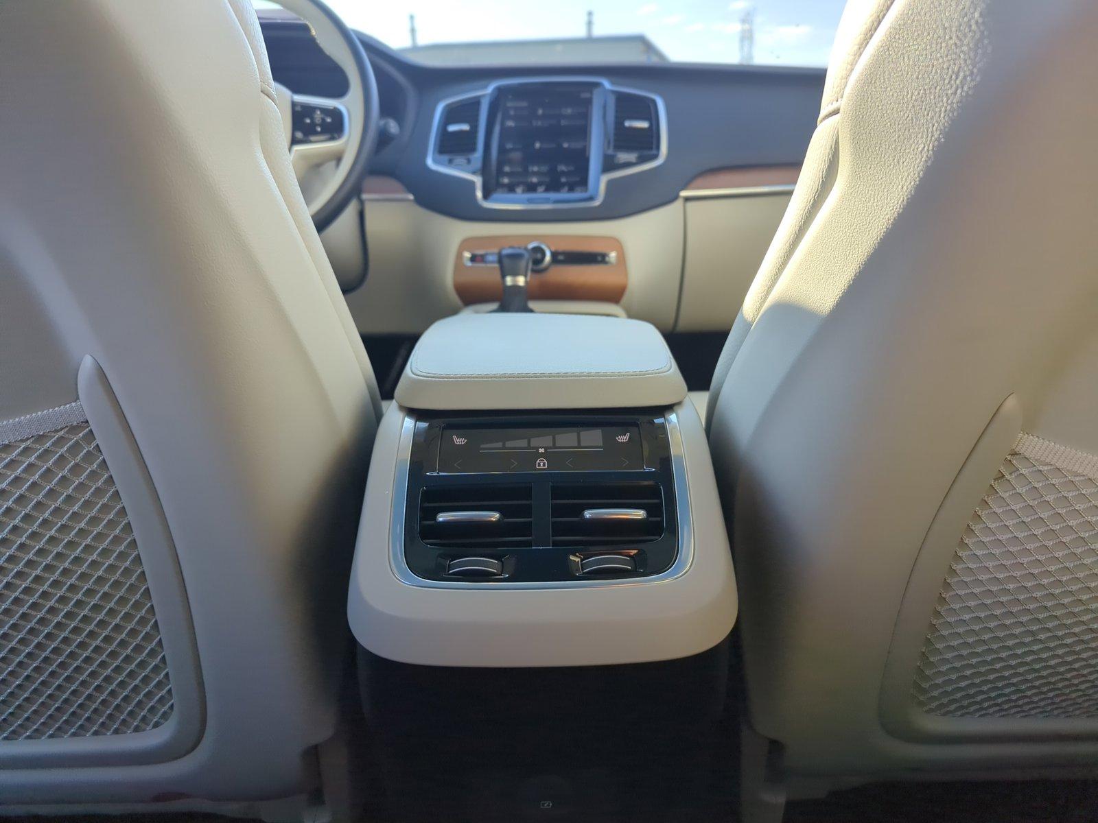 2022 Volvo XC90 Vehicle Photo in Memphis, TN 38128