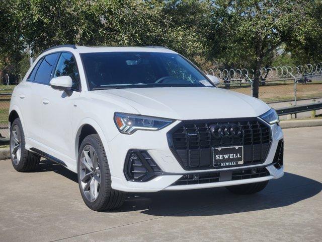 2025 Audi Q3 Vehicle Photo in HOUSTON, TX 77090