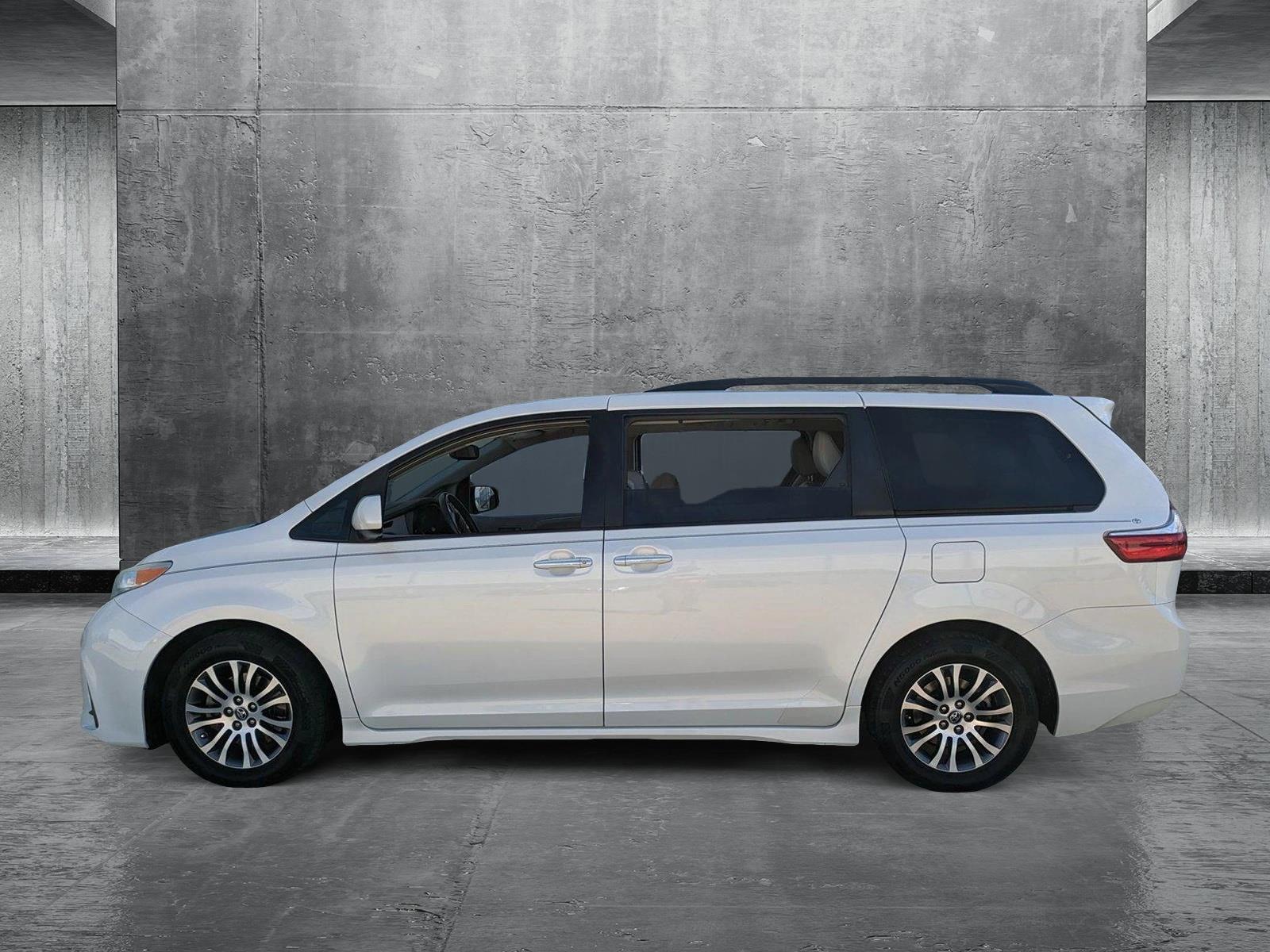 2019 Toyota Sienna Vehicle Photo in Winter Park, FL 32792