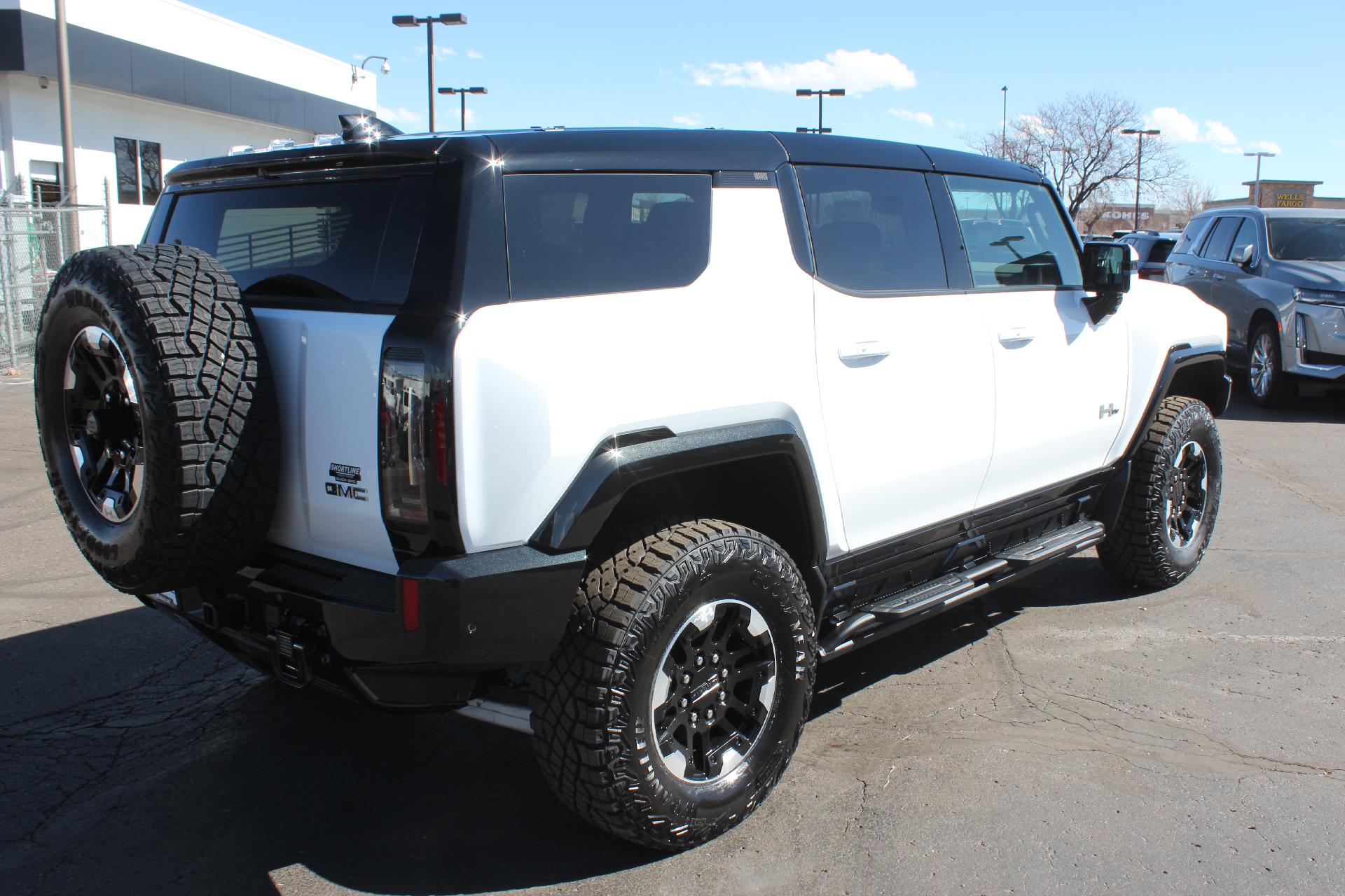 2025 GMC HUMMER EV SUV Vehicle Photo in AURORA, CO 80012-4011