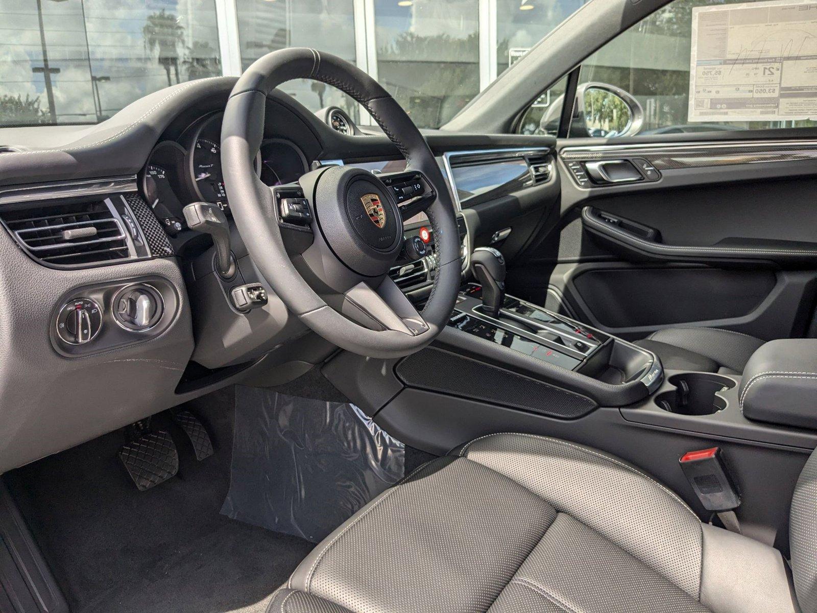 2025 Porsche Macan Vehicle Photo in Maitland, FL 32751