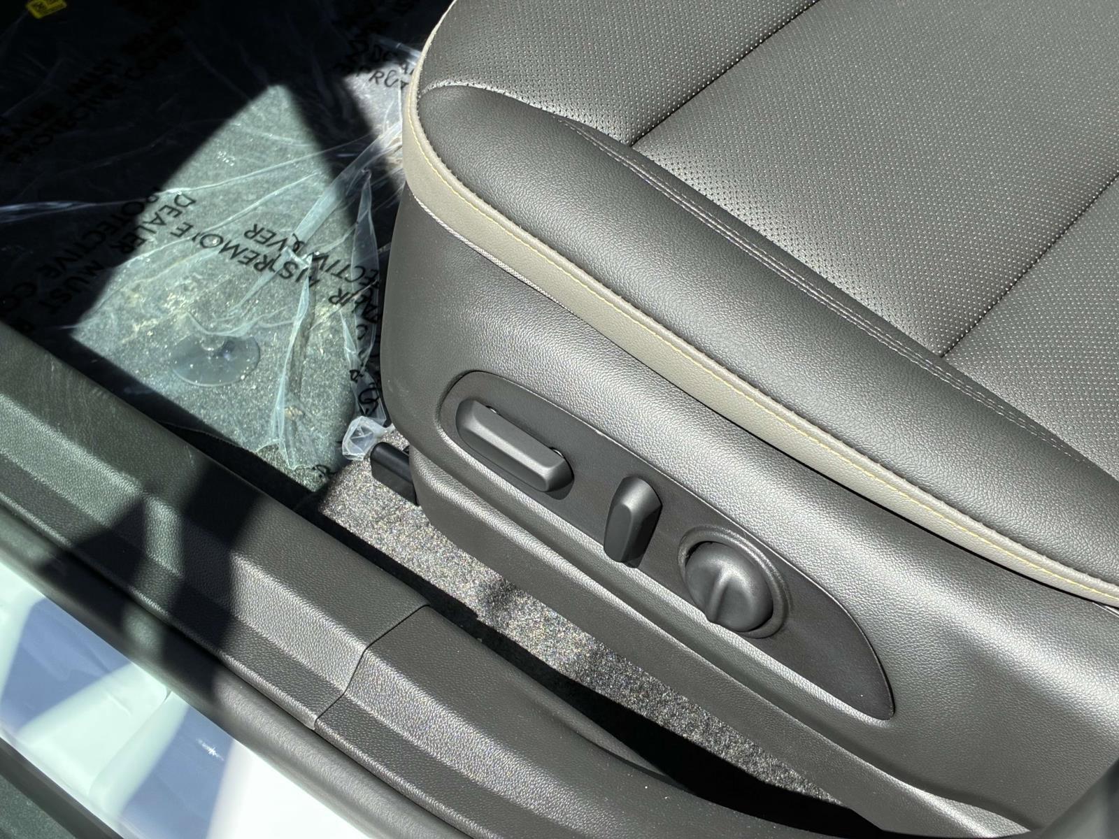 2025 Chevrolet Trax Vehicle Photo in LOS ANGELES, CA 90007-3794
