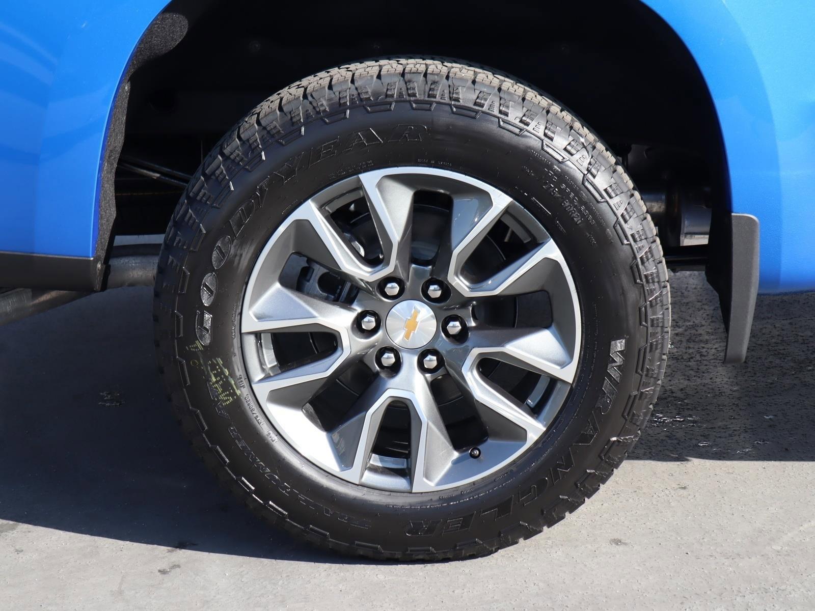 2025 Chevrolet Silverado 1500 Vehicle Photo in LOS ANGELES, CA 90007-3794