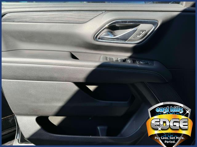 2023 GMC Yukon Vehicle Photo in Roslyn, NY 11576