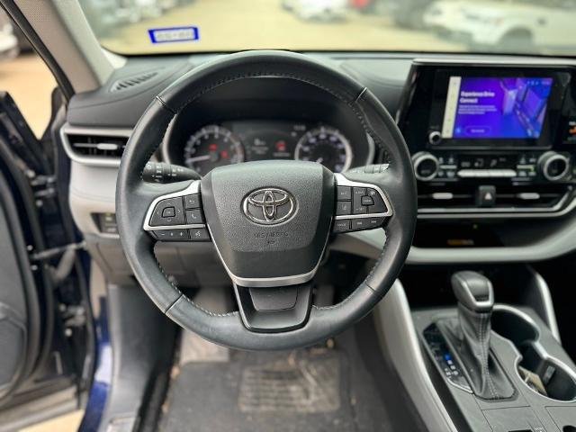 2023 Toyota Highlander Vehicle Photo in San Antonio, TX 78230