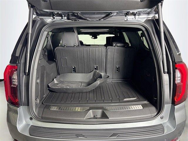 2025 GMC Yukon XL Vehicle Photo in PUYALLUP, WA 98371-4149