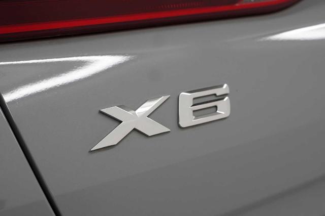 2024 BMW X6 xDrive40i Vehicle Photo in GRAPEVINE, TX 76051