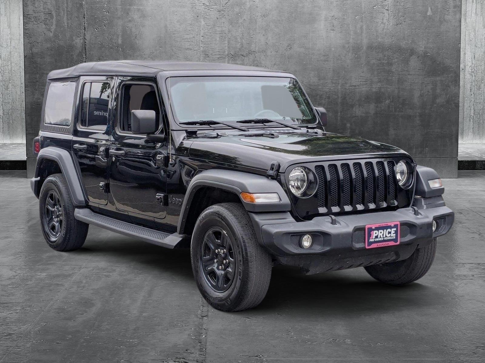 2023 Jeep Wrangler Vehicle Photo in Valencia, CA 91355