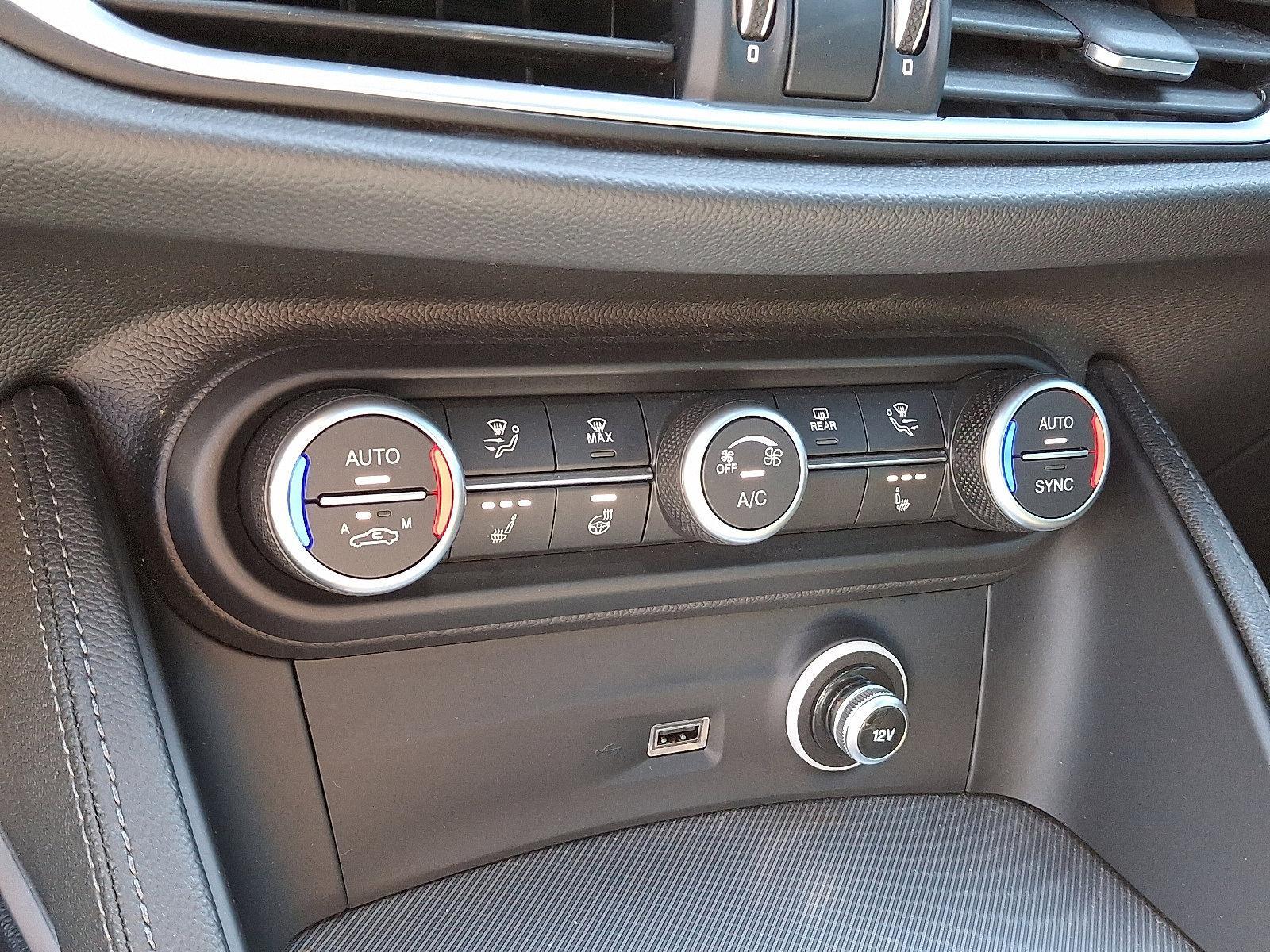 2022 Alfa Romeo Stelvio Vehicle Photo in Willow Grove, PA 19090