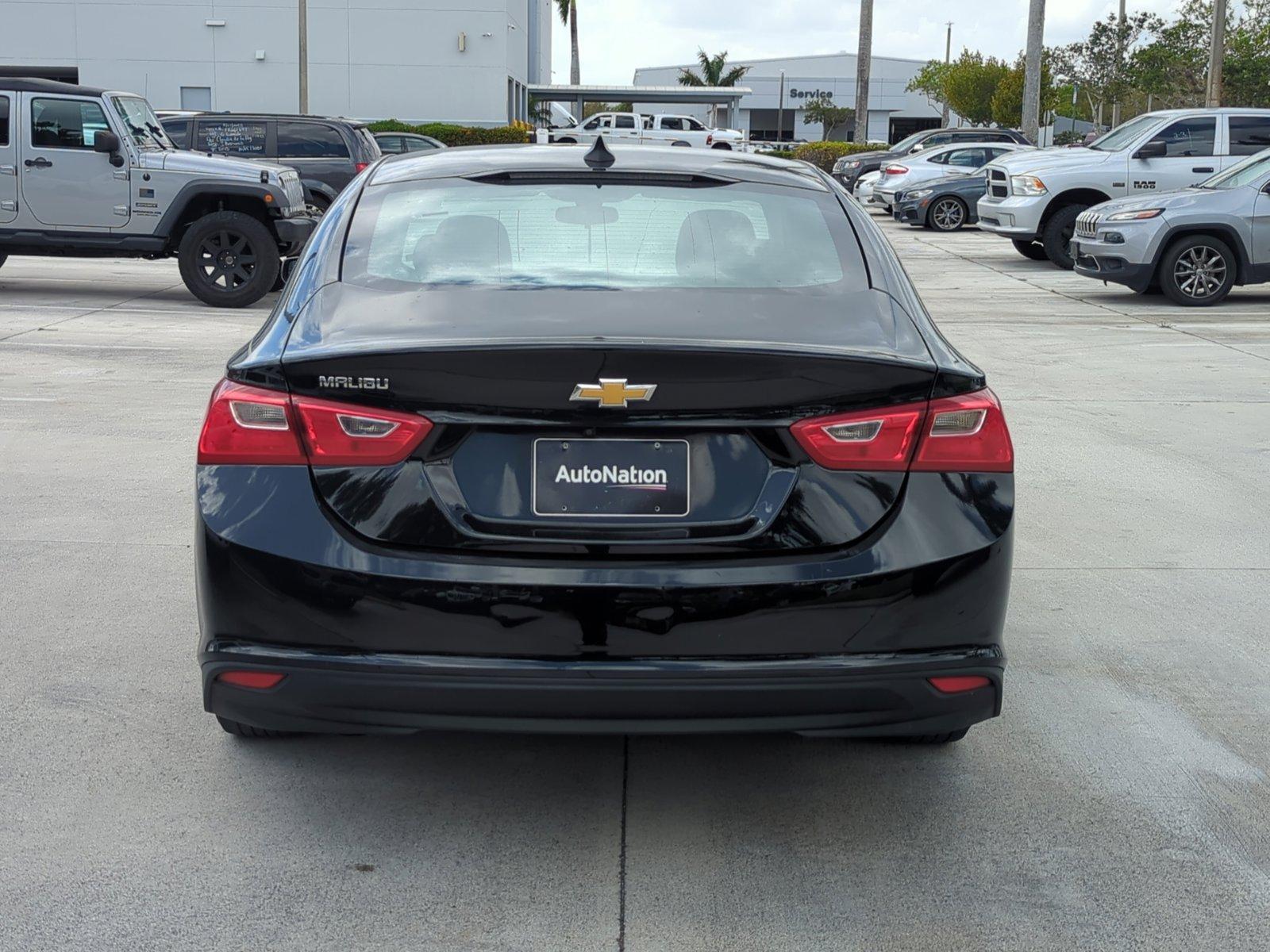 2019 Chevrolet Malibu Vehicle Photo in Pembroke Pines, FL 33027