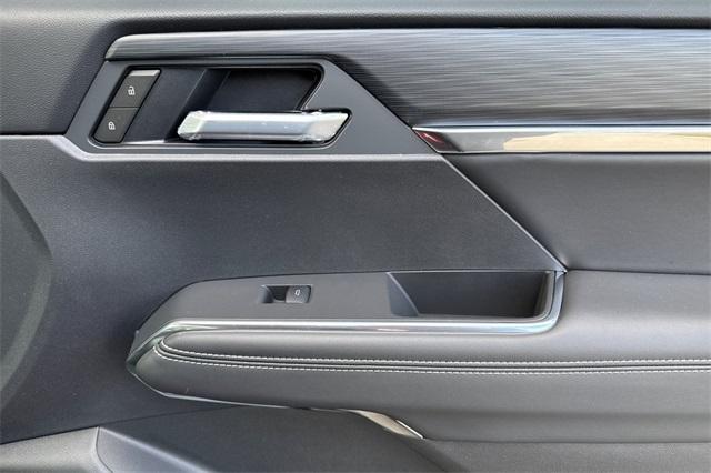 2025 GMC Acadia Vehicle Photo in ELK GROVE, CA 95757-8703