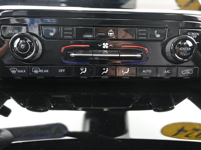 2024 Jeep Grand Cherokee Vehicle Photo in Cedar Rapids, IA 52402