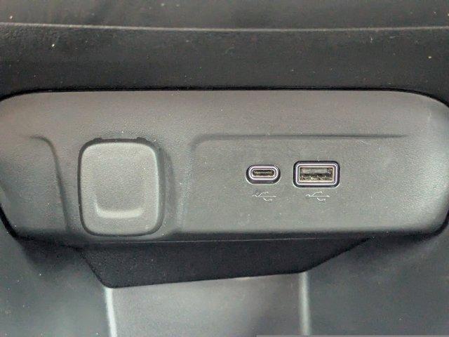 2024 Chevrolet Trax Vehicle Photo in BRUNSWICK, GA 31525-1881