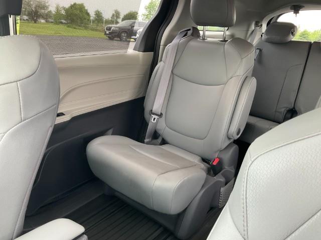 2021 Toyota Sienna Vehicle Photo in Oshkosh, WI 54904