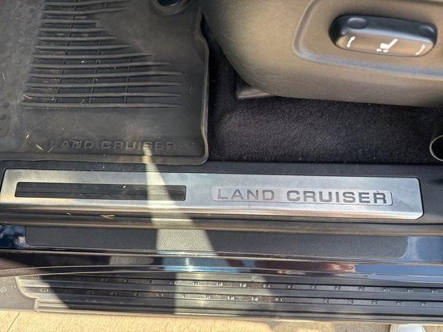 2016 Toyota Land Cruiser Vehicle Photo in ENGLEWOOD, CO 80113-6708
