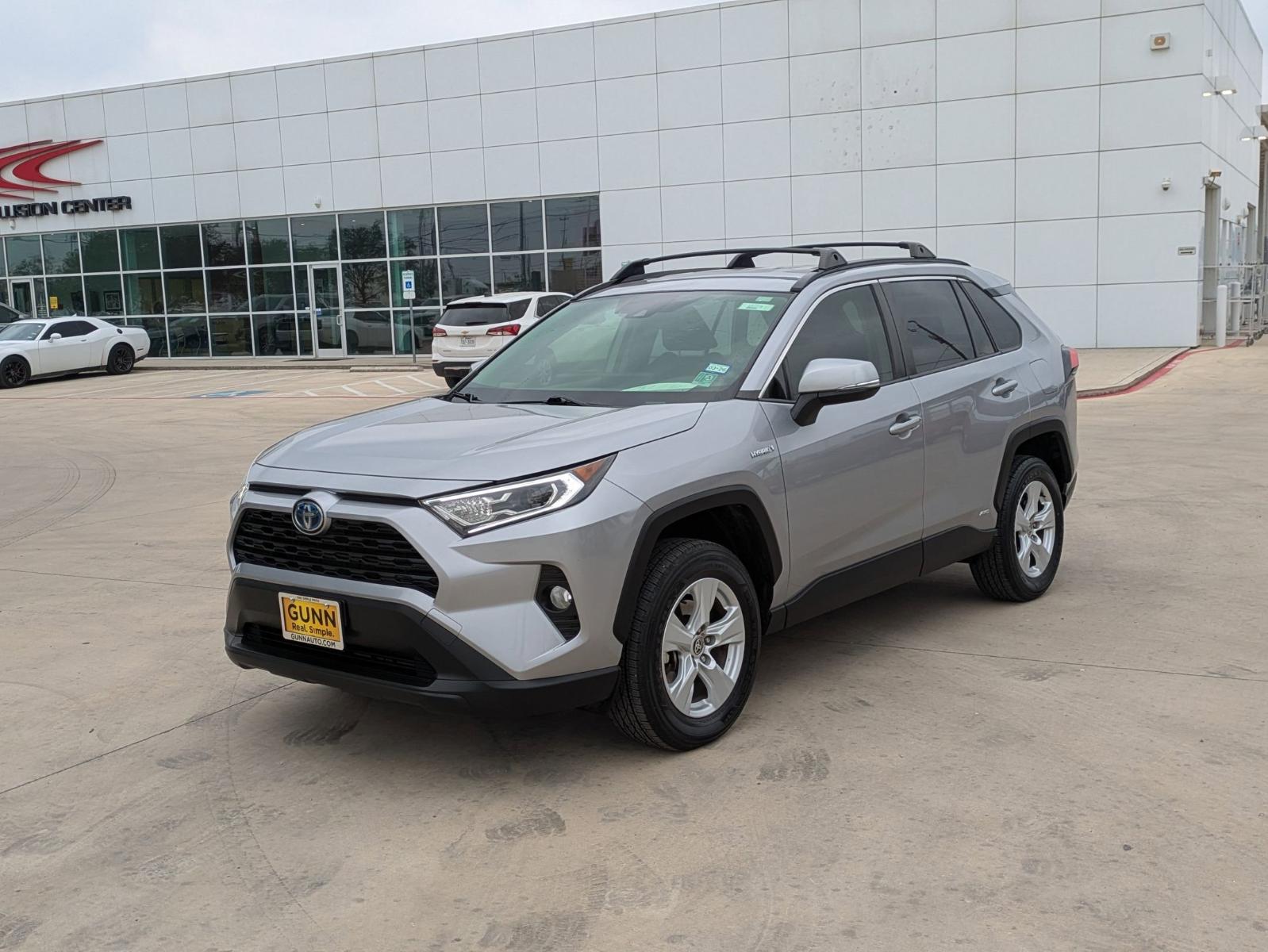 2020 Toyota RAV4 Vehicle Photo in SELMA, TX 78154-1460