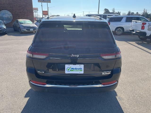 2023 Jeep Grand Cherokee Vehicle Photo in Cedar Rapids, IA 52402