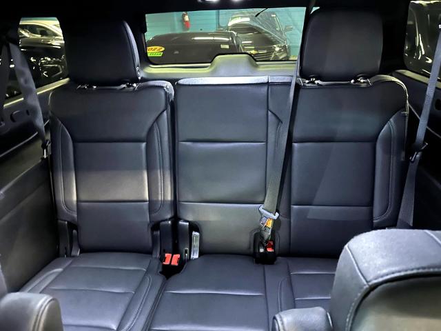 2023 Chevrolet Suburban Vehicle Photo in Roslyn, NY 11576