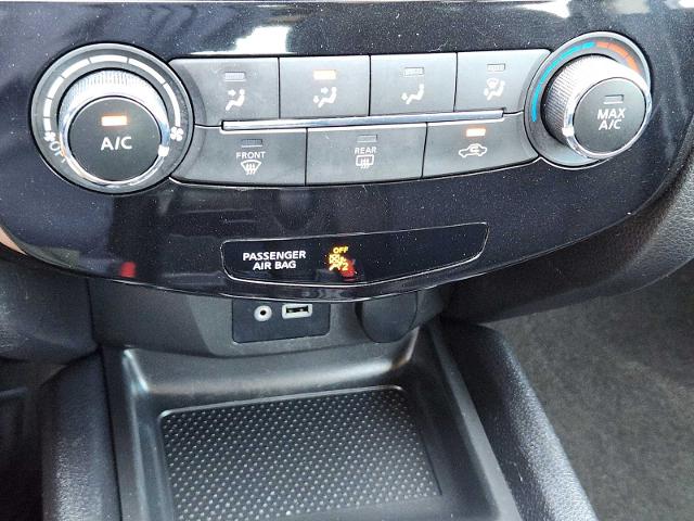 2022 Nissan Rogue Sport Vehicle Photo in DENTON, TX 76210-9321