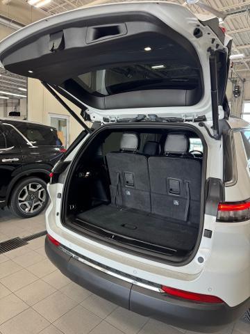 2024 Jeep Grand Cherokee L Vehicle Photo in Peoria, IL 61615