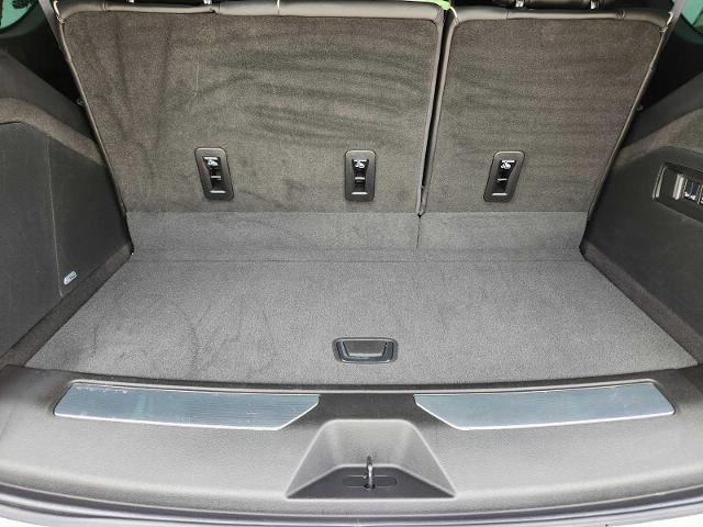 2024 Cadillac Escalade Vehicle Photo in DENTON, TX 76210-9321