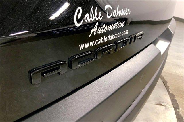 2023 GMC Acadia Vehicle Photo in KANSAS CITY, MO 64114-4502