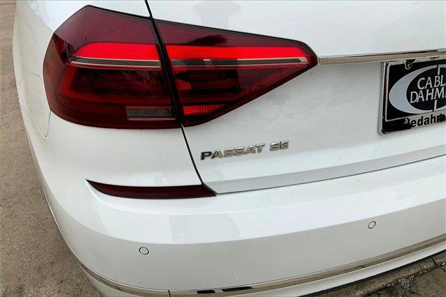 2018 Volkswagen Passat Vehicle Photo in TOPEKA, KS 66609-0000