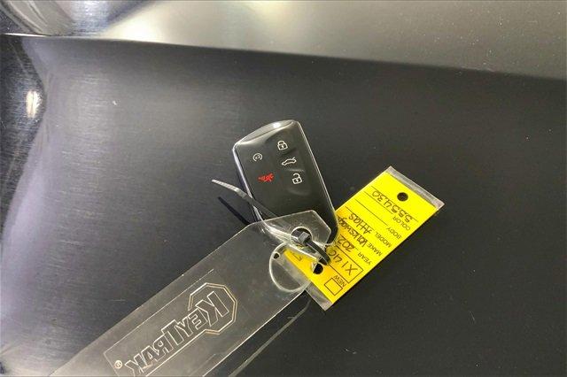 2024 Volkswagen Atlas Vehicle Photo in INDEPENDENCE, MO 64055-1314