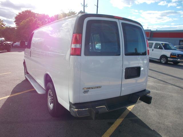 2022 Chevrolet Express Cargo 2500 Vehicle Photo in LOWELL, MA 01852-4336