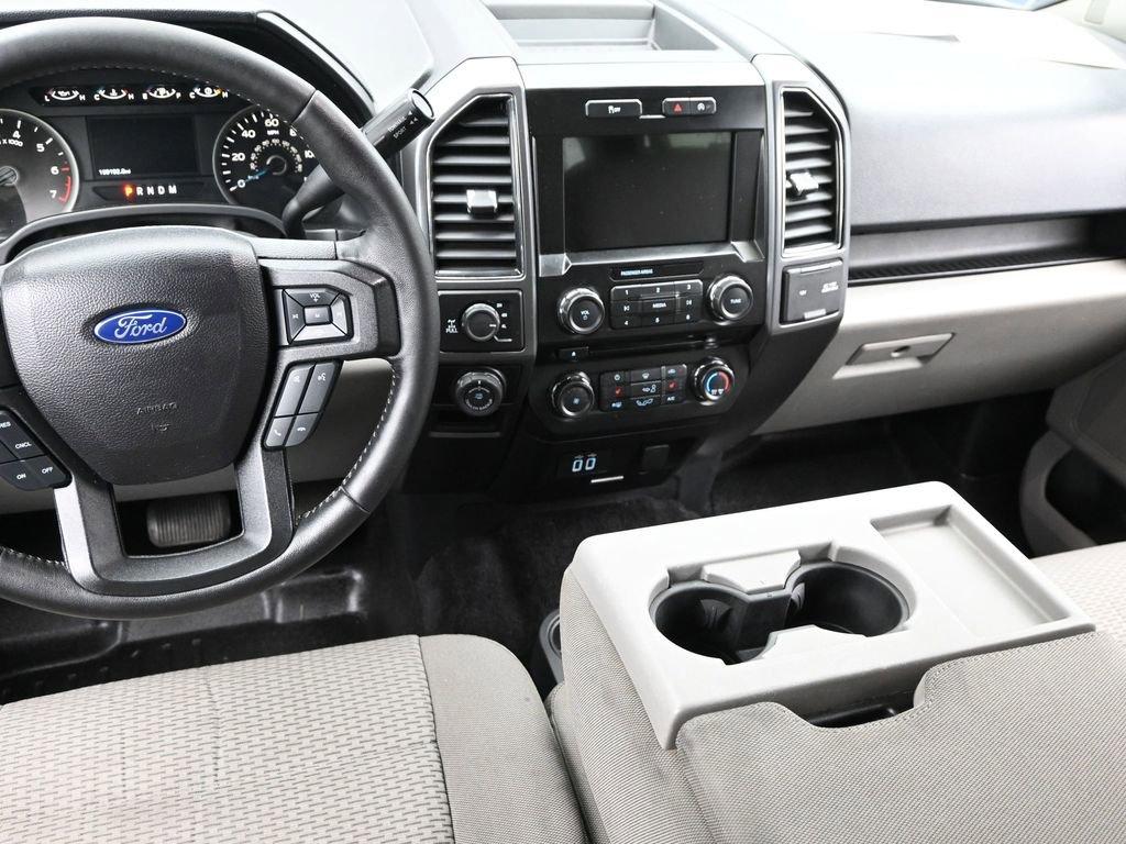 2017 Ford F-150 Vehicle Photo in Cedar Rapids, IA 52402
