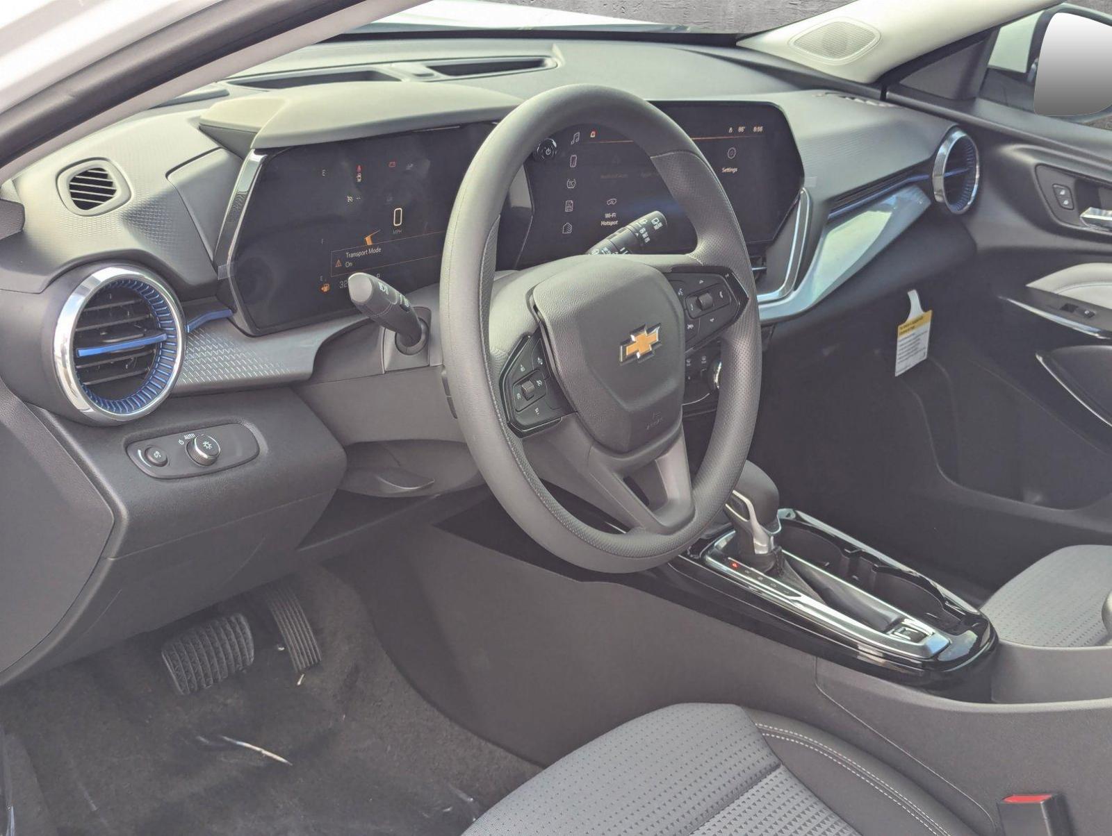 2025 Chevrolet Trax Vehicle Photo in PEMBROKE PINES, FL 33024-6534