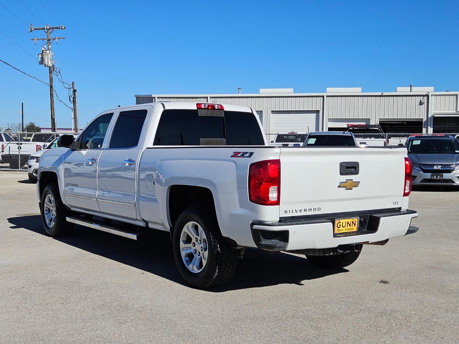 2017 Chevrolet Silverado 1500 Vehicle Photo in Seguin, TX 78155