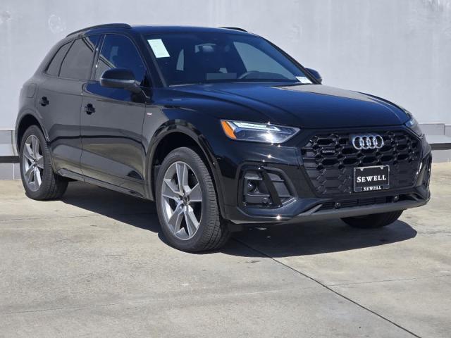 2025 Audi Q5 Vehicle Photo in SUGAR LAND, TX 77478