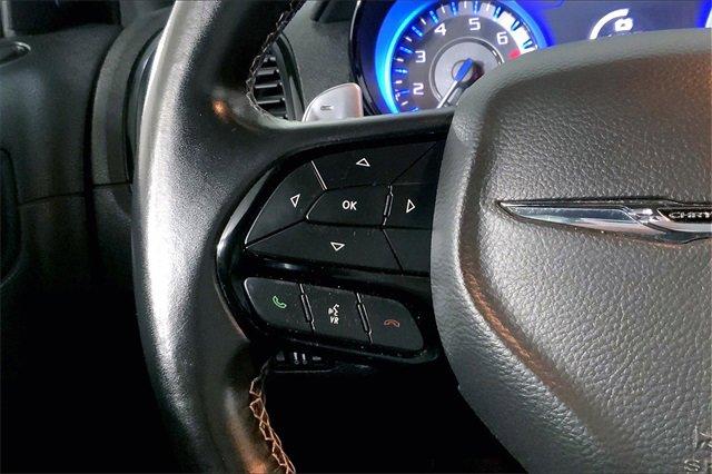 2022 Chrysler 300 Vehicle Photo in KANSAS CITY, MO 64114-4502