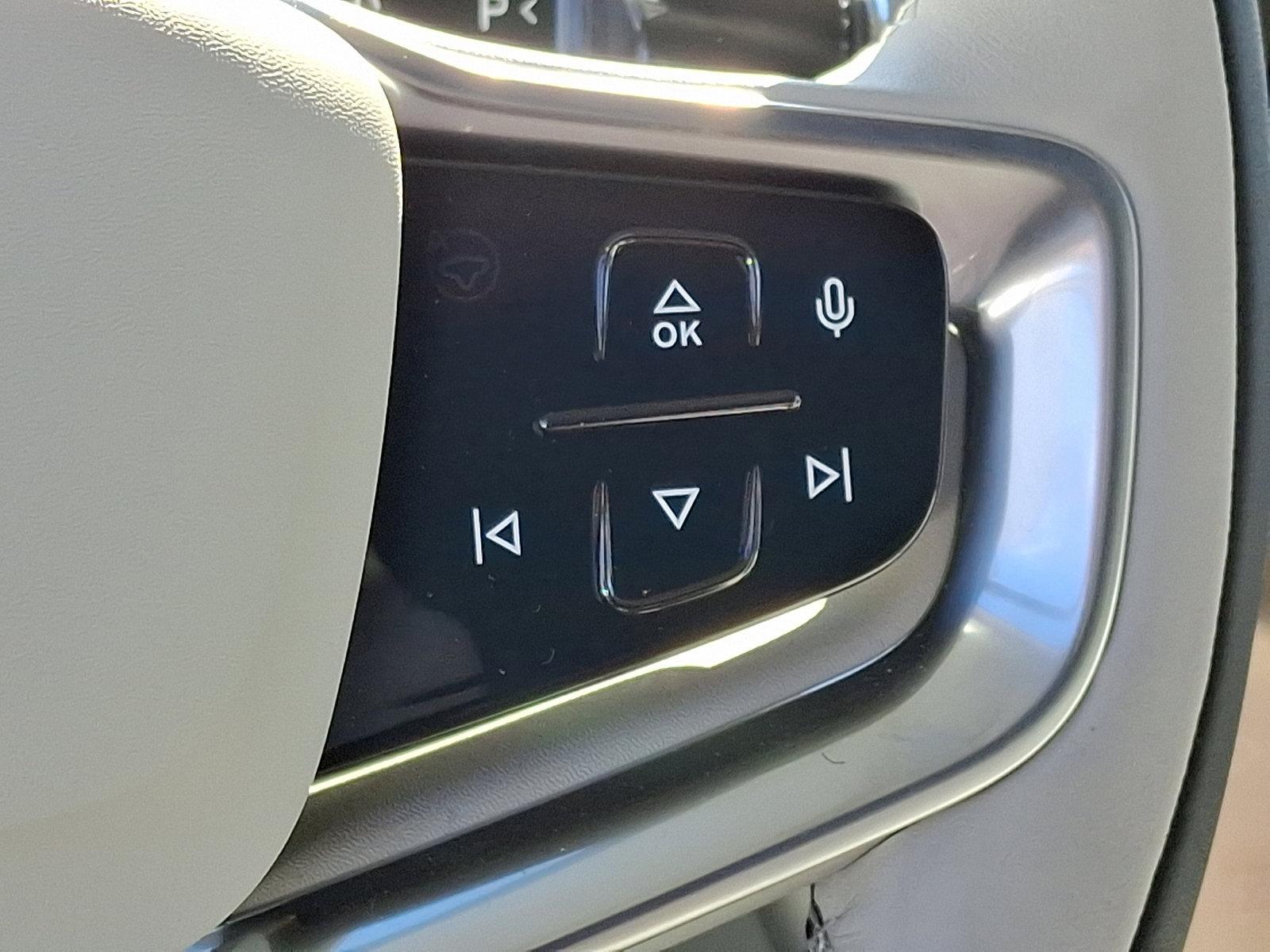 2025 Volvo EX90 Vehicle Photo in Trevose, PA 19053