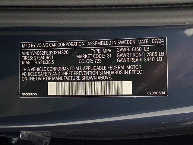 2025 Volvo XC90 Vehicle Photo in Appleton, WI 54913