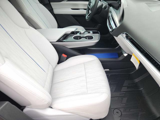 2025 Cadillac LYRIQ Vehicle Photo in HOUSTON, TX 77079