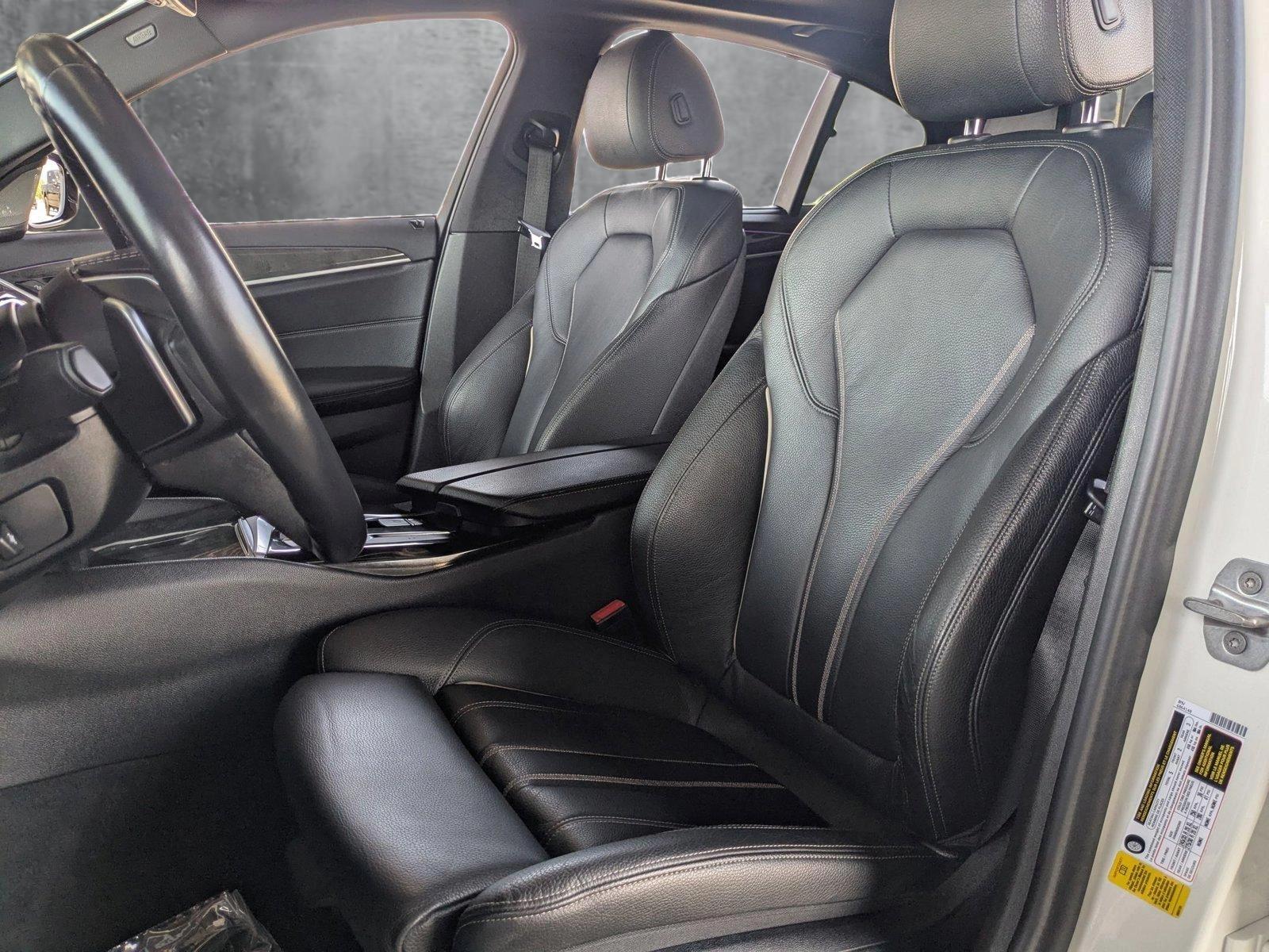 2018 BMW 540i Vehicle Photo in Valencia, CA 91355