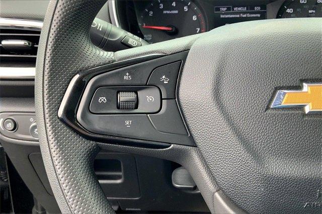 2021 Chevrolet Trailblazer Vehicle Photo in TOPEKA, KS 66609-0000