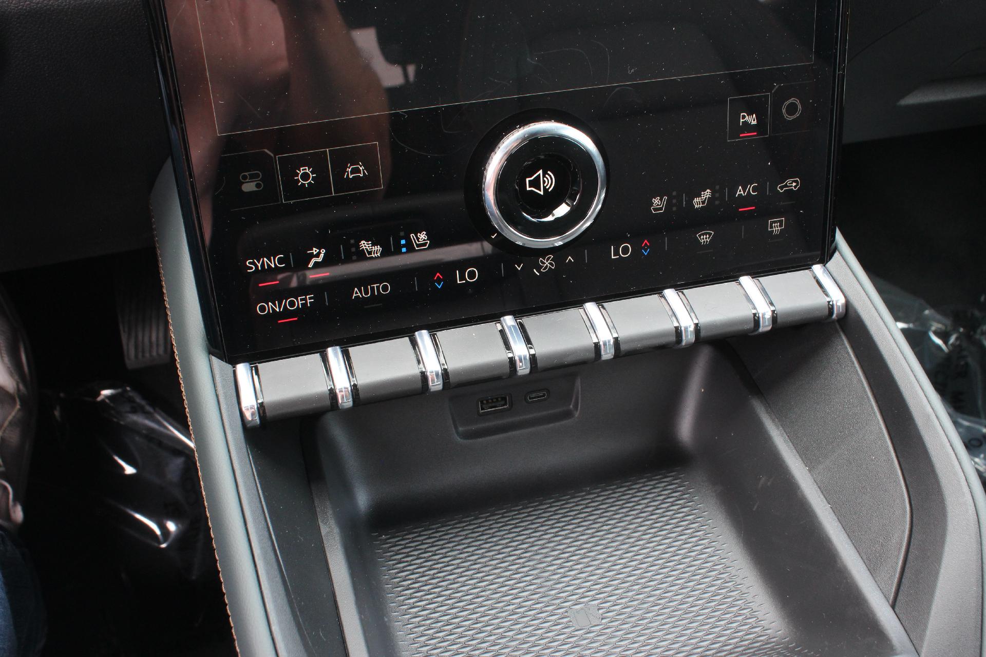 2026 GMC Terrain Vehicle Photo in AURORA, CO 80012-4011