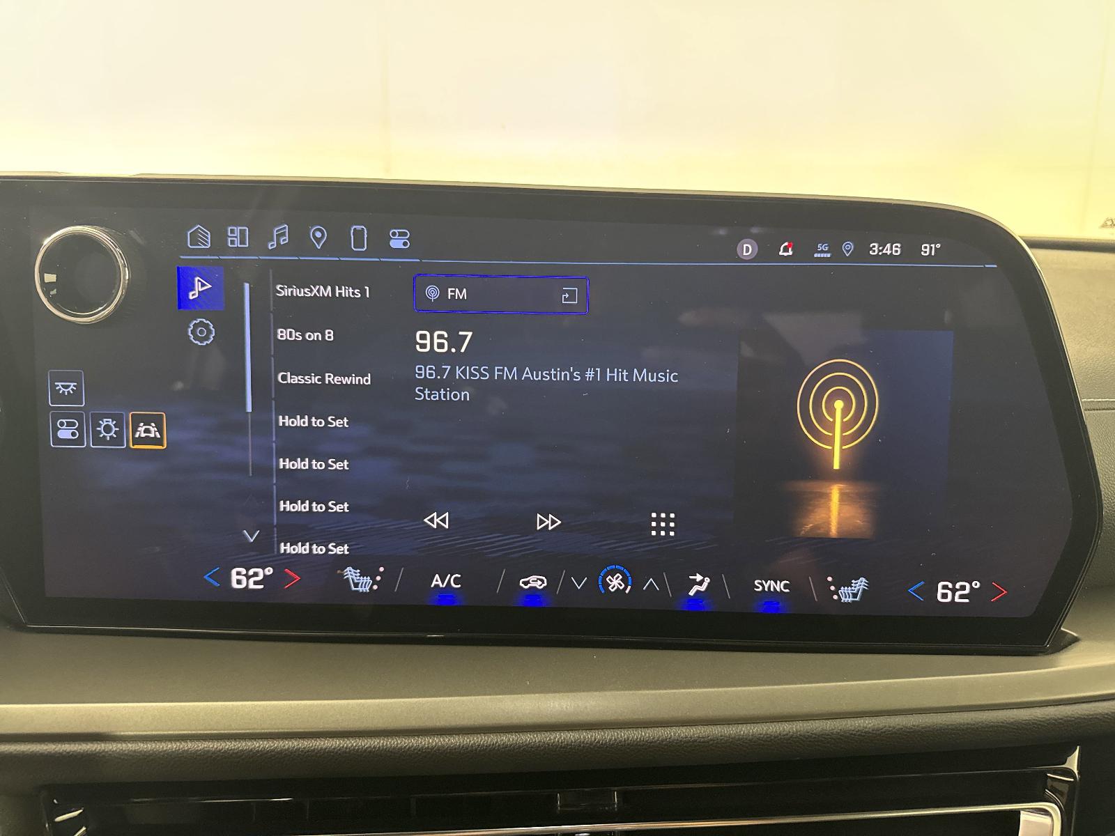 2025 Chevrolet Traverse Vehicle Photo in GEORGETOWN, TX 78626-7508
