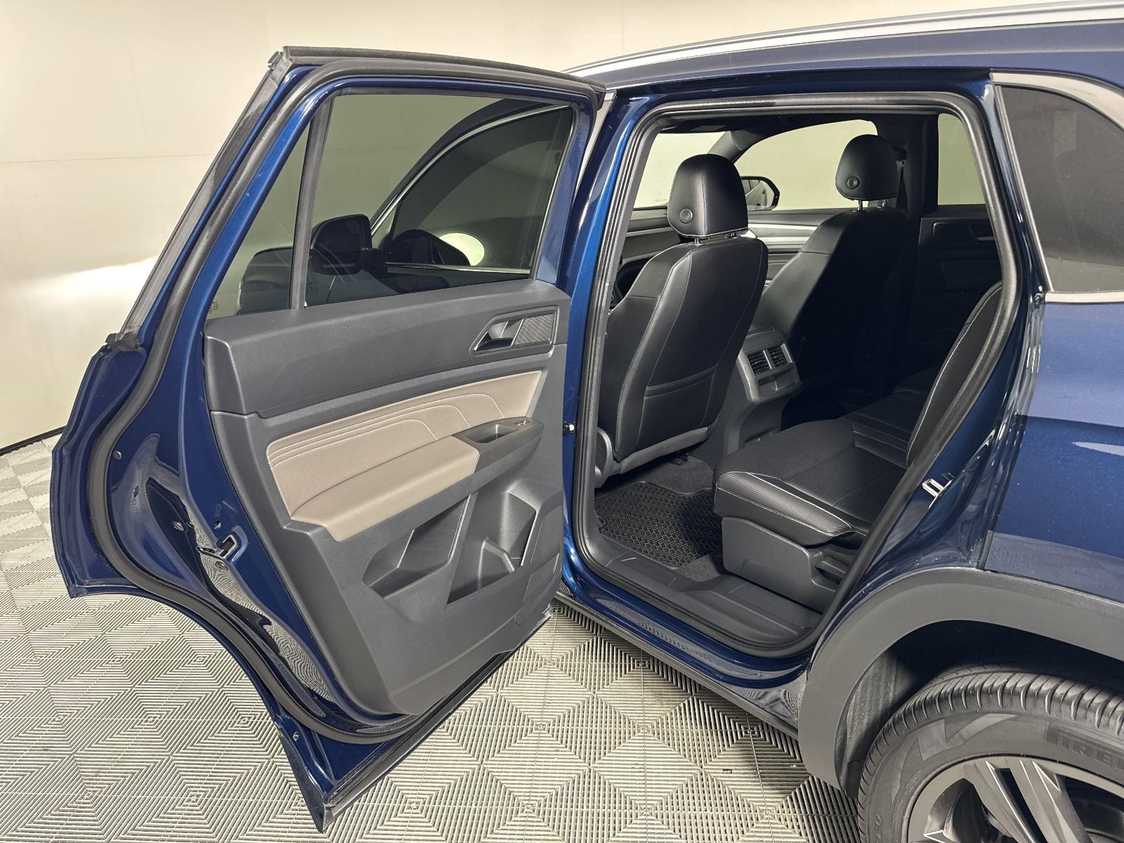 2022 Volkswagen Atlas Cross Sport Vehicle Photo in Georgetown, TX 78626