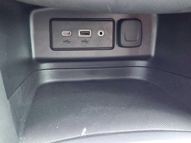 2022 Chevrolet Equinox Vehicle Photo in DENTON, TX 76210-9321