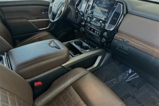 2022 Nissan Titan Vehicle Photo in ELK GROVE, CA 95757-8703